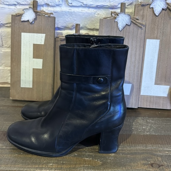 Clark’s Leather boots - Picture 2 of 6